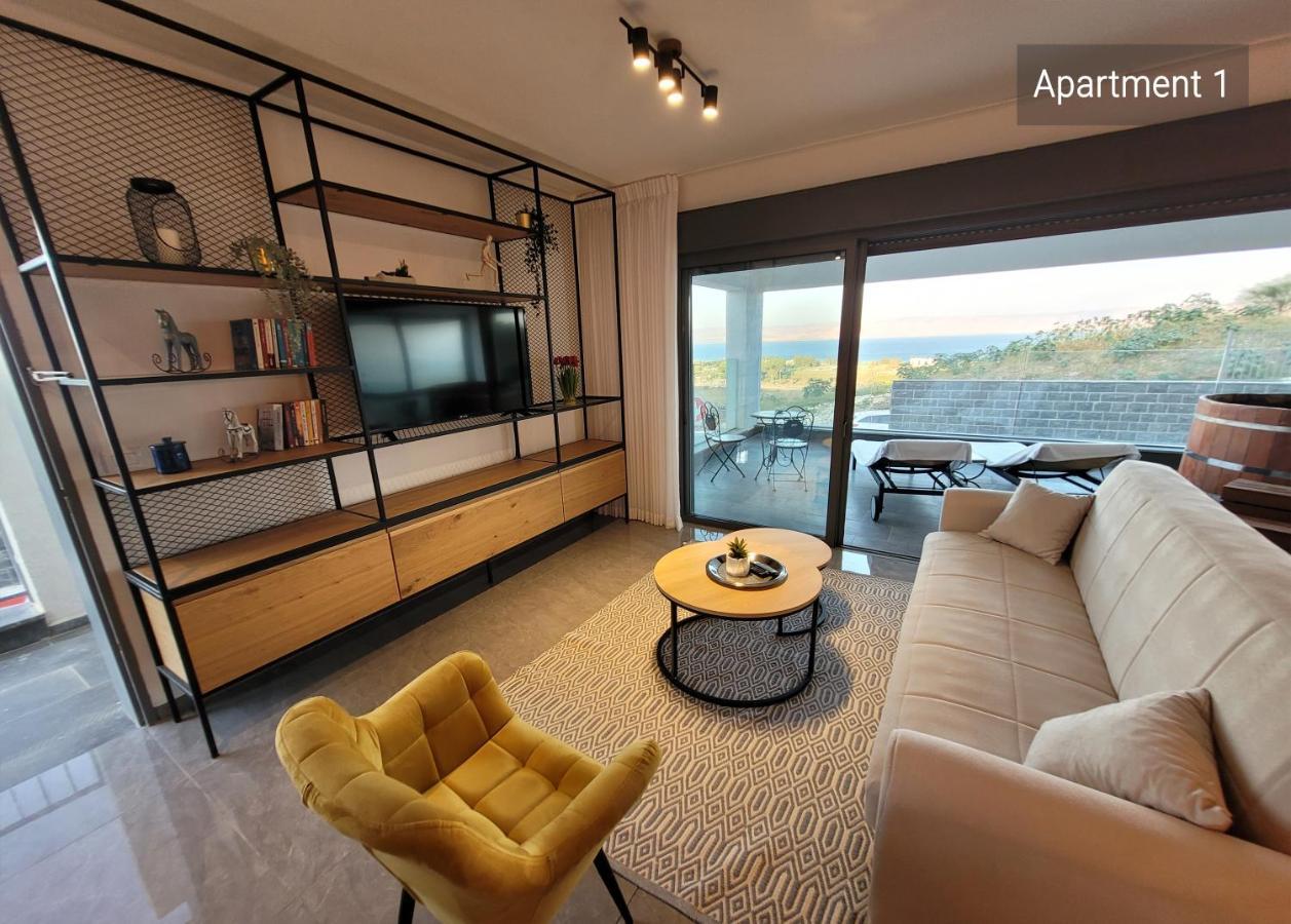 Yalarent C Kinneret Hotel Apartments Мигдал Екстериор снимка