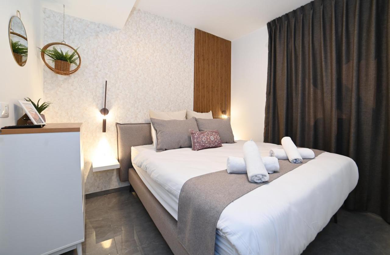 Yalarent C Kinneret Hotel Apartments Мигдал Екстериор снимка