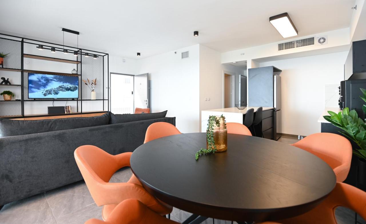 Yalarent C Kinneret Hotel Apartments Мигдал Екстериор снимка