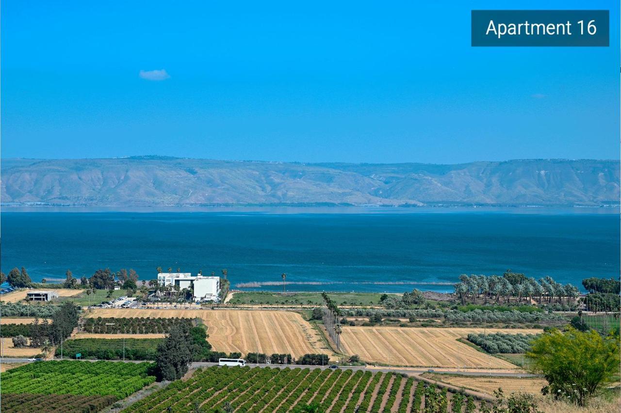 Yalarent C Kinneret Hotel Apartments Мигдал Екстериор снимка