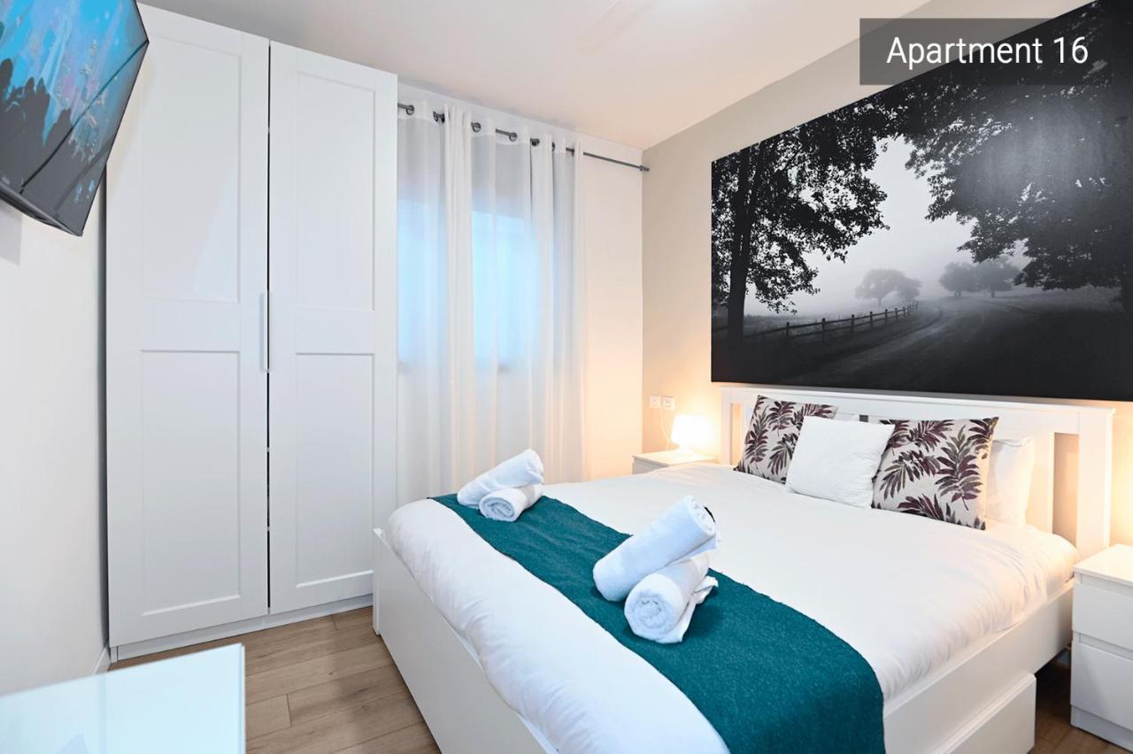 Yalarent C Kinneret Hotel Apartments Мигдал Екстериор снимка