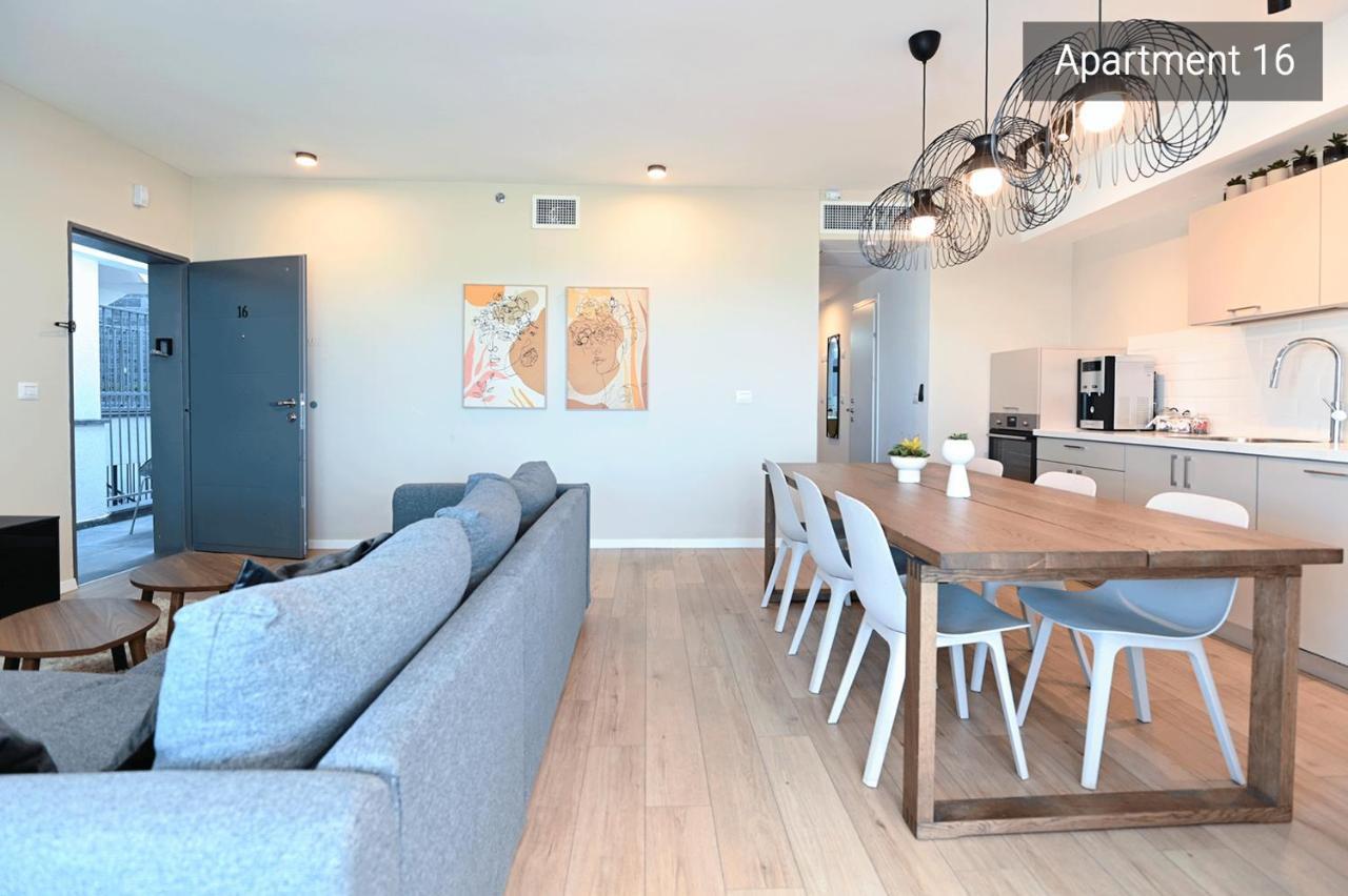 Yalarent C Kinneret Hotel Apartments Мигдал Екстериор снимка